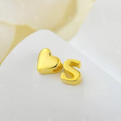 YASVITTI 개인화 된 초기 보석 금 사랑 편지 S Pendant 925 스터링 은 심장 여성을위한 초기 Pendant
