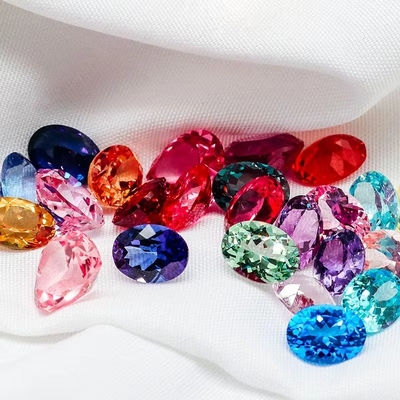 색상 6*8mm 타원형 절단 실험실 자란 다이아몬드 22 다색 1.5ct 사피르 루비 에메랄드 느슨 보석