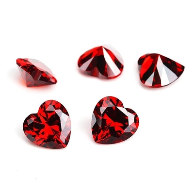 색상 CZ 모이사나이트 다이아몬드 심장 절단 3x3mm 4x4mm 합성 큐브 지르코니아