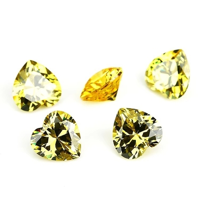 색상 CZ 모이사나이트 다이아몬드 심장 절단 3x3mm 4x4mm 합성 큐브 지르코니아