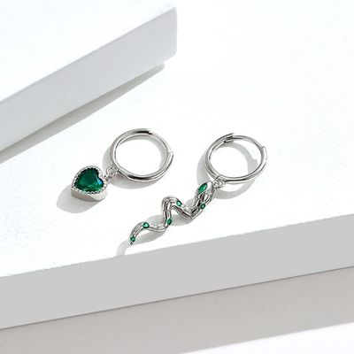 2.1x0.7cm 2.3g 스털링 실버 하트 모양의 귀걸이 크리스탈 뱀 후프 귀걸이 OEM