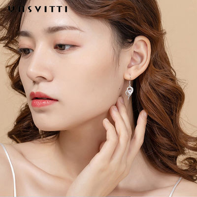 0.16oz 31x11mm 스털링 실버 하트 매달려 귀걸이 5A CZ 블루 지르콘 귀걸이