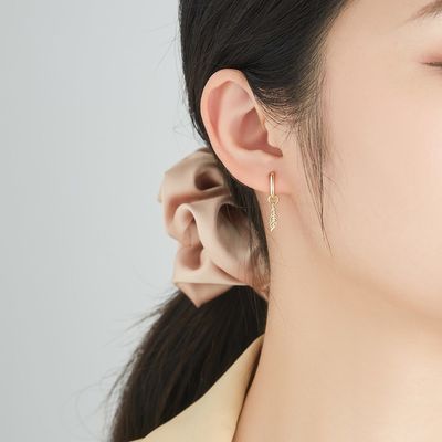 0.67in 2.2g 스털링 실버 쥬얼리 세트 백금 도금 CZ 실버 바늘 귀걸이